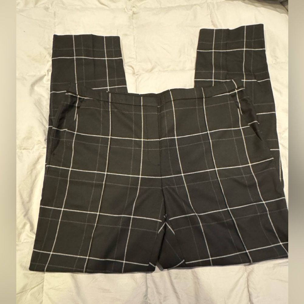 Elie Taharie tailored Black and White Plaid Pants in US size 12